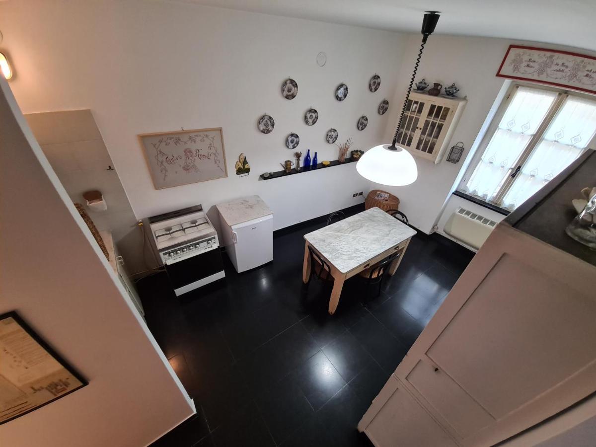 Mansarda A Finalborgo - Fascino E Tradizione Lägenhet Finale Ligure Exteriör bild
