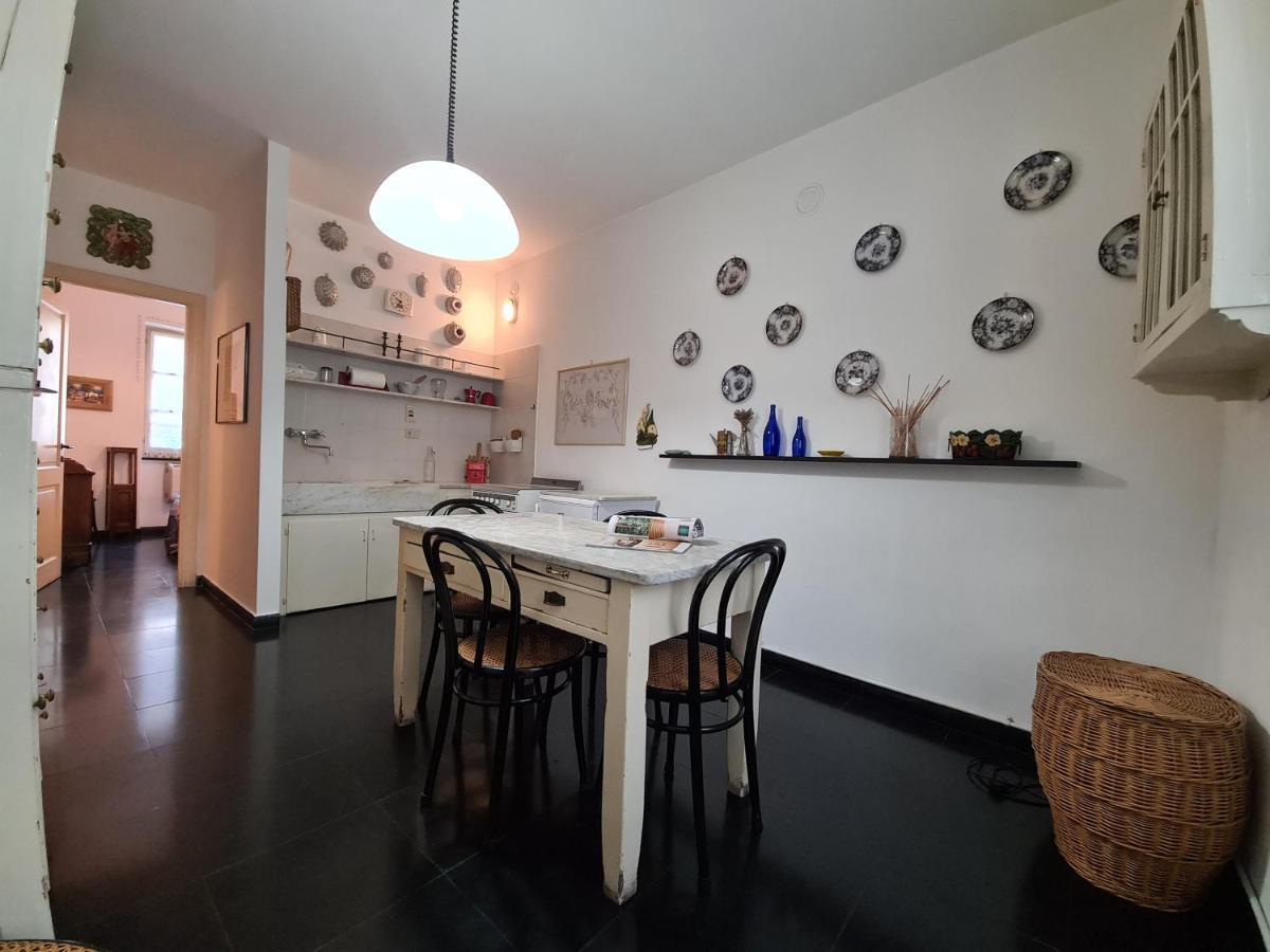 Mansarda A Finalborgo - Fascino E Tradizione Lägenhet Finale Ligure Exteriör bild